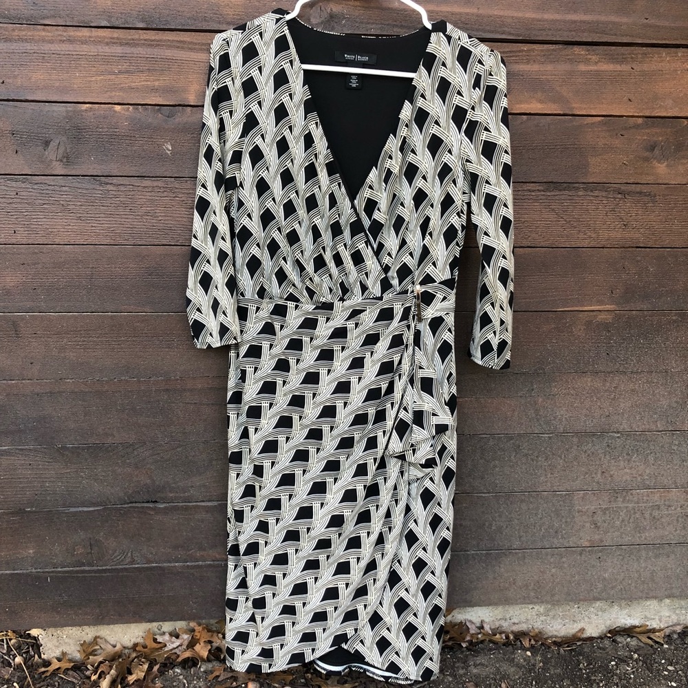 White House Black Market Dress • 4 • Very Nice